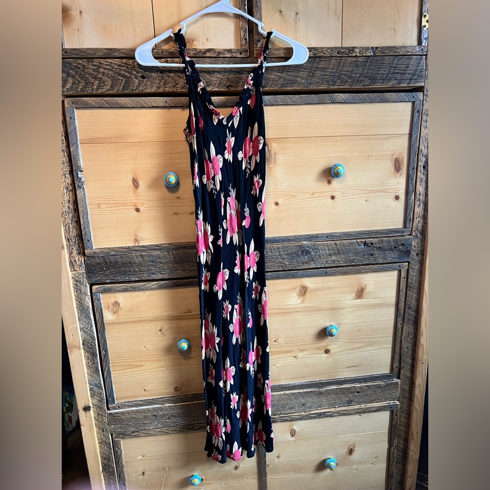 Angie sundress size M